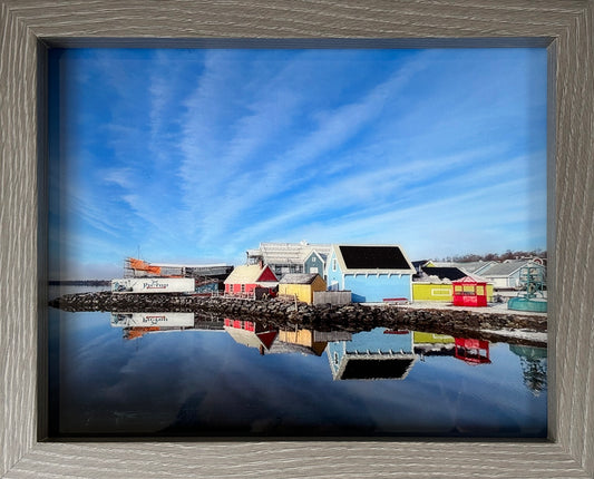 Pictou Harbour part of the Heritage Quay Birth Place of Nova Scotia. A timeless piece of history that brings the beauty of the Canadian Maritimes right to your home.  High quality photography 7,5 x 9,5 inches recovered with resin in a classic frame 9 x 11 inches. Ready to hang.
