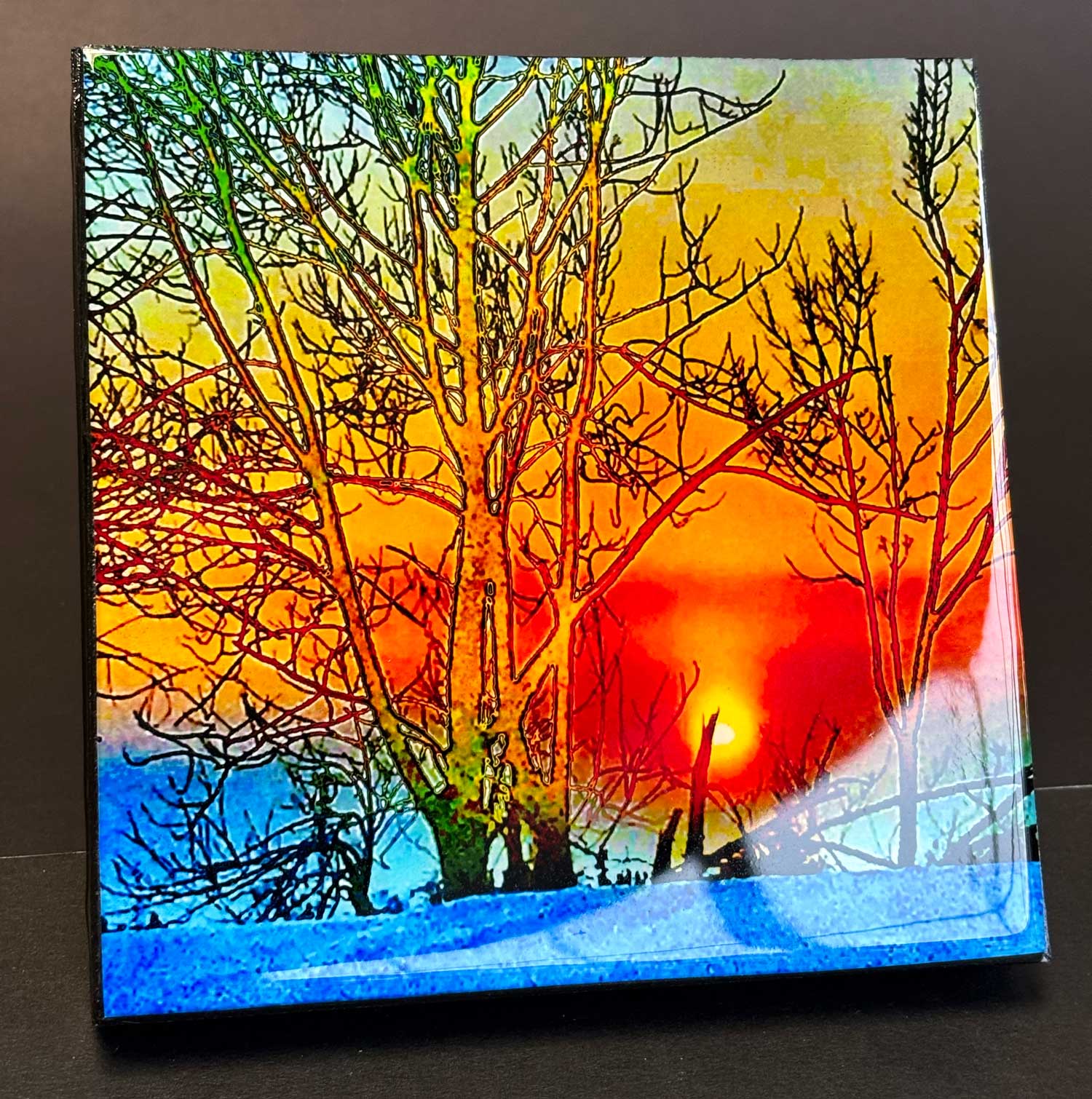 Pictou sunset, Nova Scotia This 6 x 6 inches photography is resin-coated and mounted on a wooden stand, ready to be installed in the room of your choice.